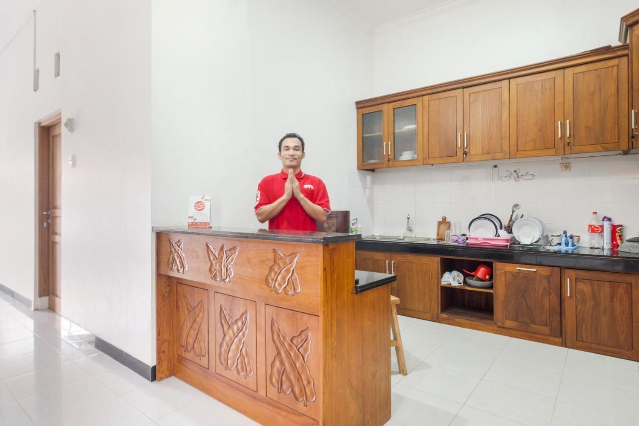 Oyo 3267 Omah Suryo Hotel Джокякарта Екстериор снимка