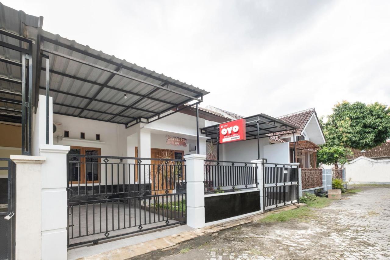 Oyo 3267 Omah Suryo Hotel Джокякарта Екстериор снимка