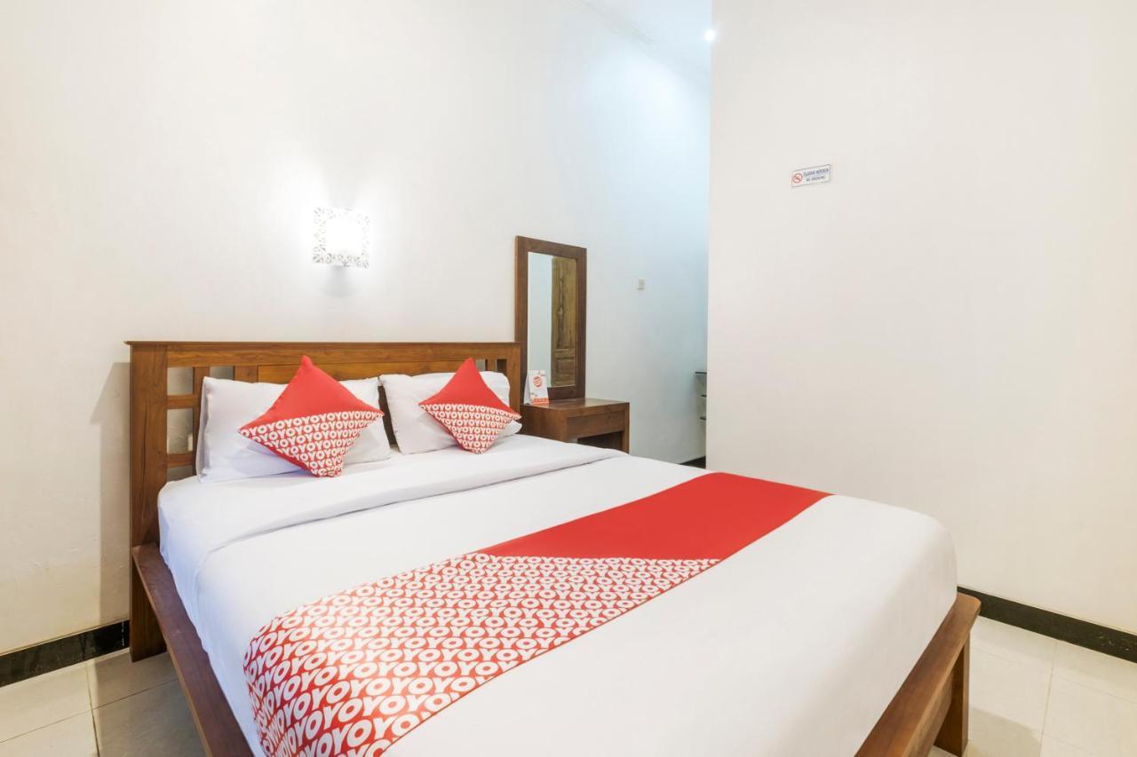 Oyo 3267 Omah Suryo Hotel Джокякарта Екстериор снимка