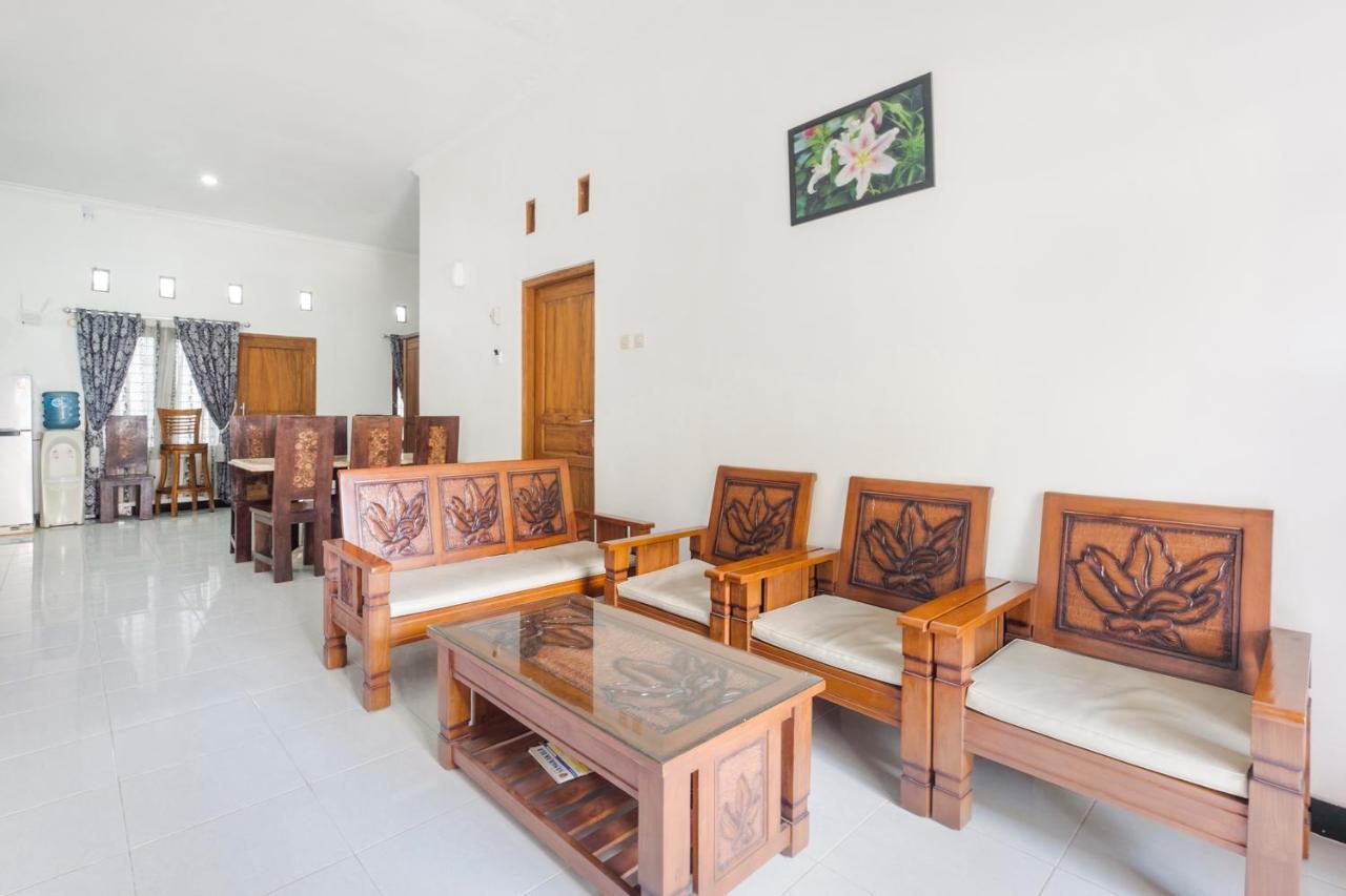 Oyo 3267 Omah Suryo Hotel Джокякарта Екстериор снимка